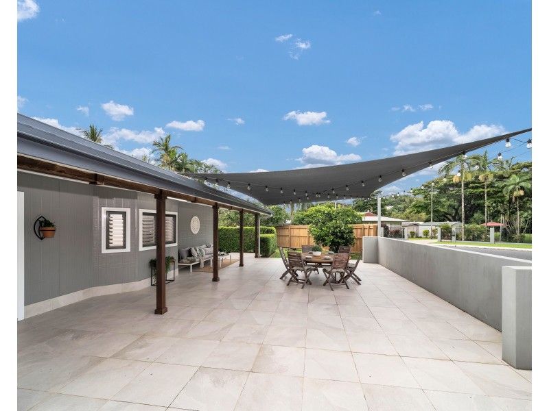 2 Vandeleur Street, Earlville QLD 4870