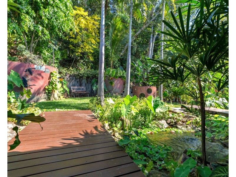 11 Diamond Close, Stratford QLD 4870