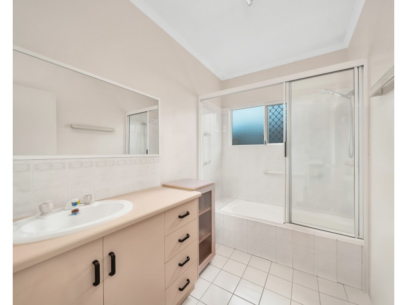 10 Lizard Street, Mount Sheridan QLD 4868