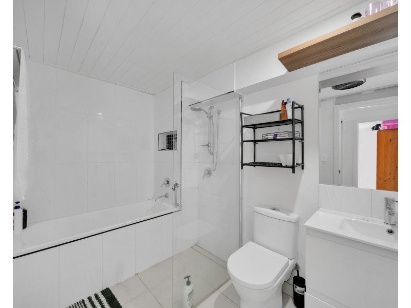 20 Grogan Street, Westcourt QLD 4870