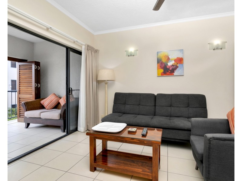 13/5-7 Water Street, Cairns City QLD 4870