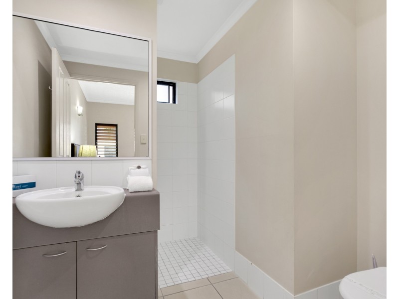 13/5-7 Water Street, Cairns City QLD 4870