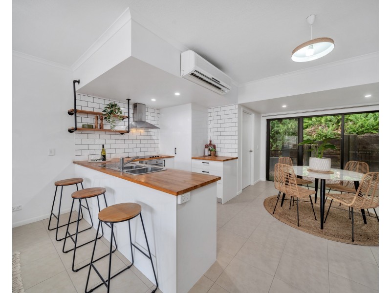 406/11-15 Charlekata Close, Freshwater QLD 4870