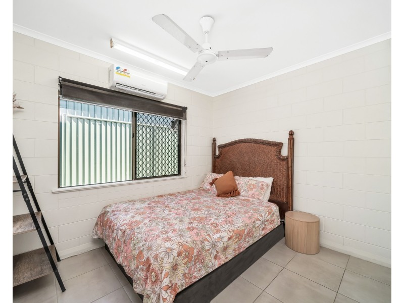 69 McLaughlin Road, Bentley Park QLD 4869