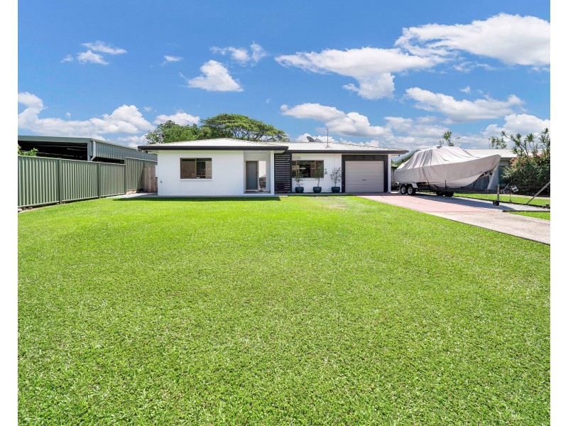 69 McLaughlin Road, Bentley Park QLD 4869
