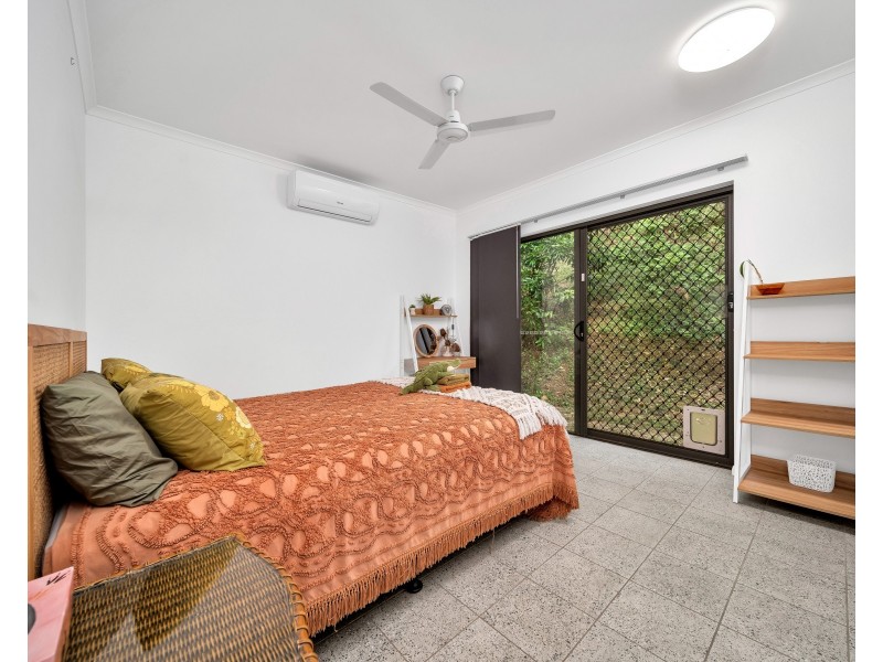 40 Sunbird Drive, Woree QLD 4868