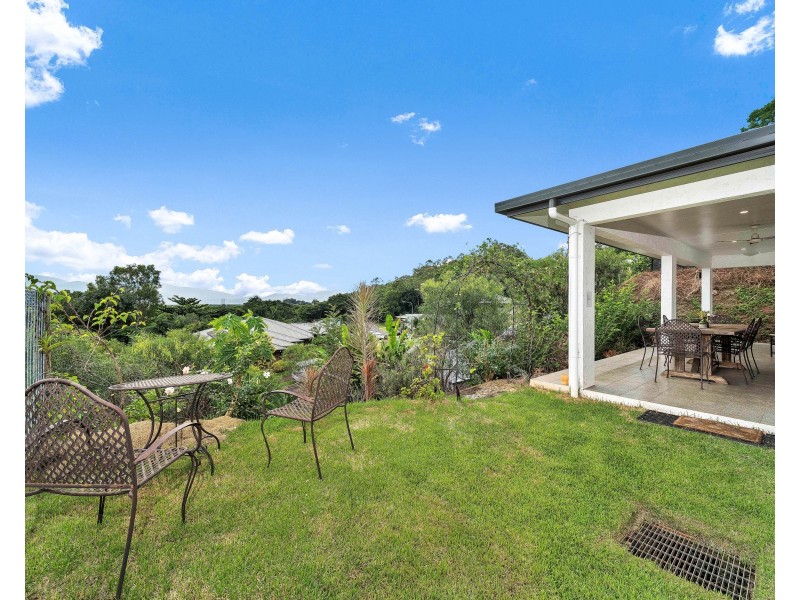 40 Sunbird Drive, Woree QLD 4868