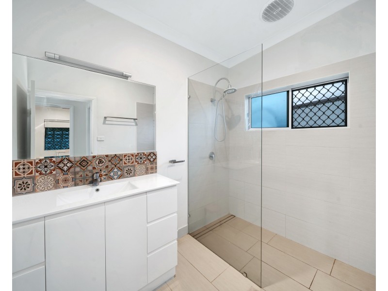 23 Agate Street, Bayview Heights QLD 4868