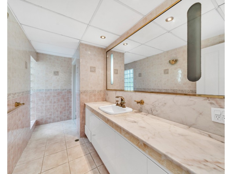 58 Koppen Terrace, Mooroobool QLD 4870