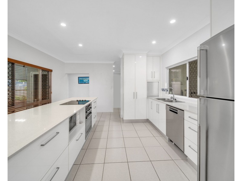 21 Kestrel Street, Bayview Heights QLD 4868