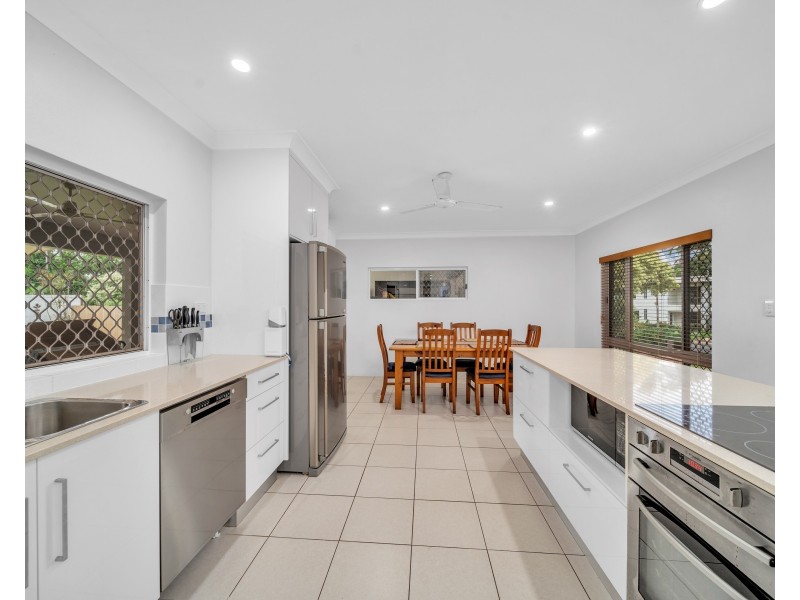 21 Kestrel Street, Bayview Heights QLD 4868