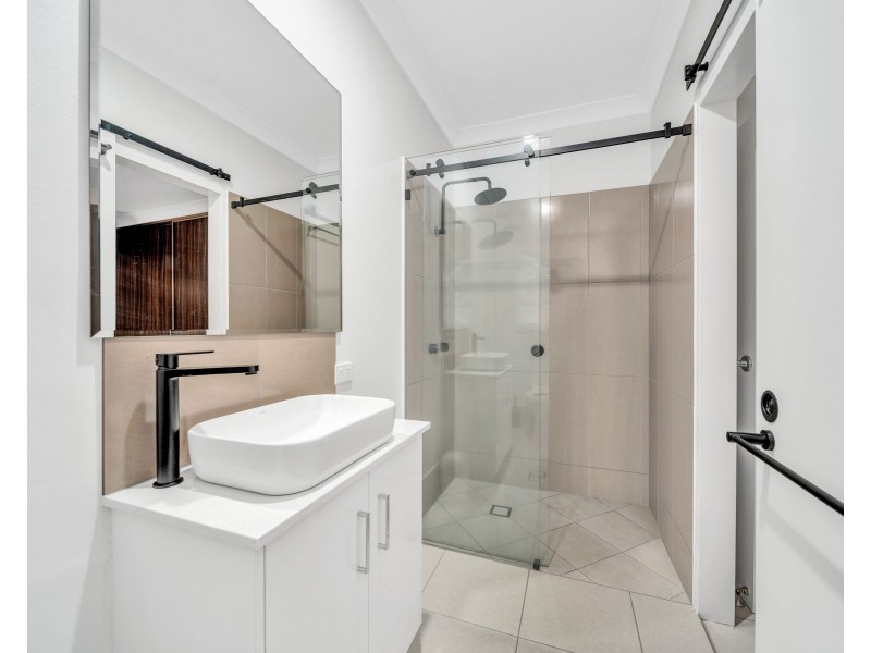 21 Kestrel Street, Bayview Heights QLD 4868
