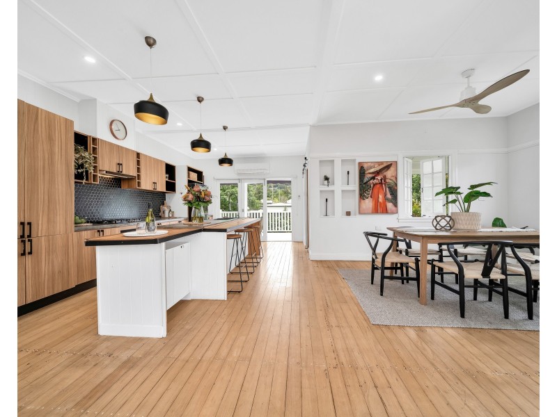 144 Greenslopes Street, Edge Hill QLD 4870