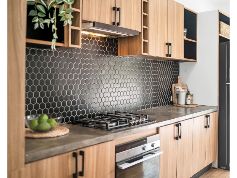 144 Greenslopes Street, Edge Hill QLD 4870