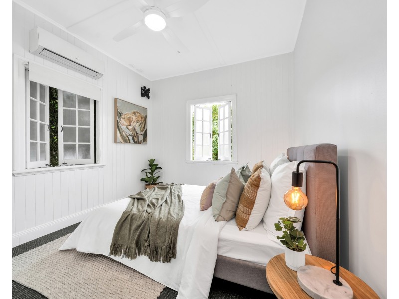 144 Greenslopes Street, Edge Hill QLD 4870