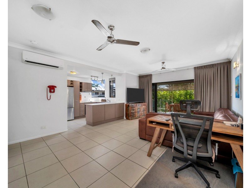 8/172 McLeod Street, Cairns North QLD 4870