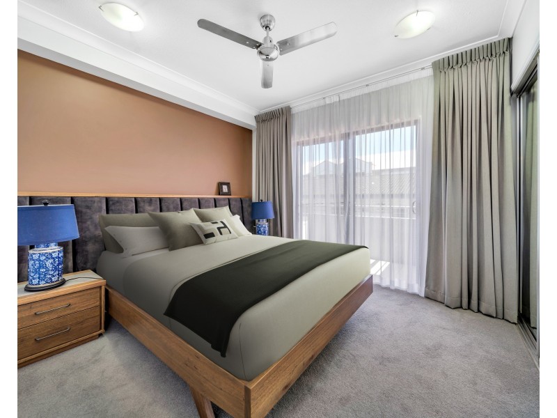 8/172 McLeod Street, Cairns North QLD 4870