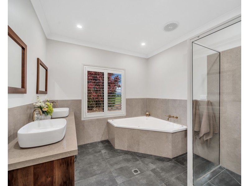 671A Palmerston Highway, Pin Gin Hill QLD 4860