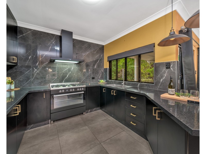 8 Caper Street, Mount Sheridan QLD 4868