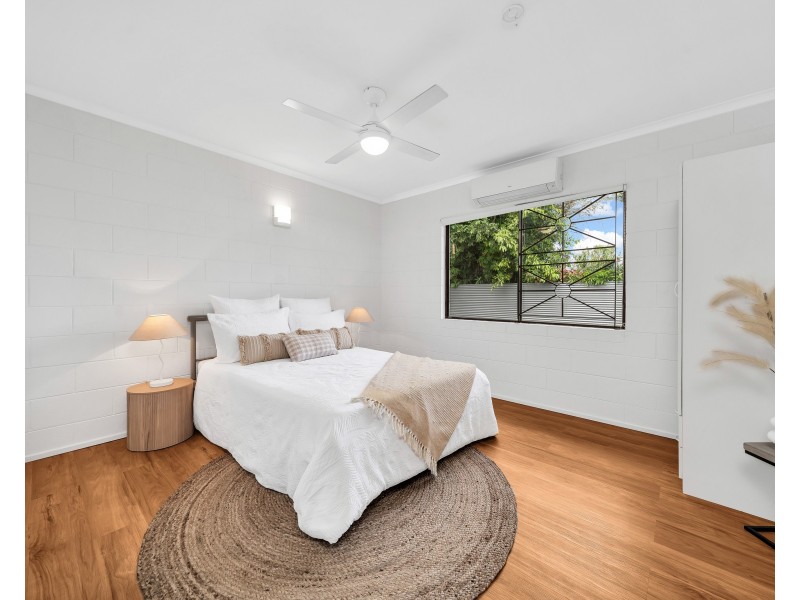 14 Stirling Street, Whitfield QLD 4870