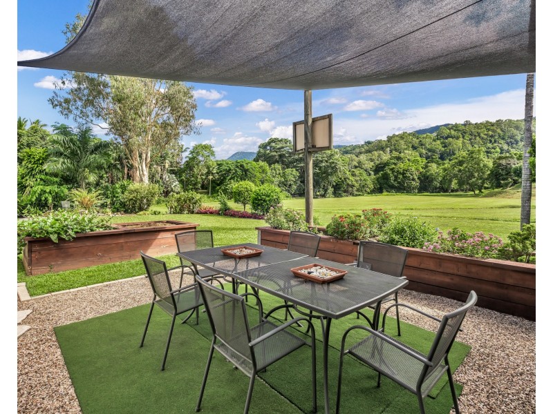 11 Pomona Avenue, Mooroobool QLD 4870