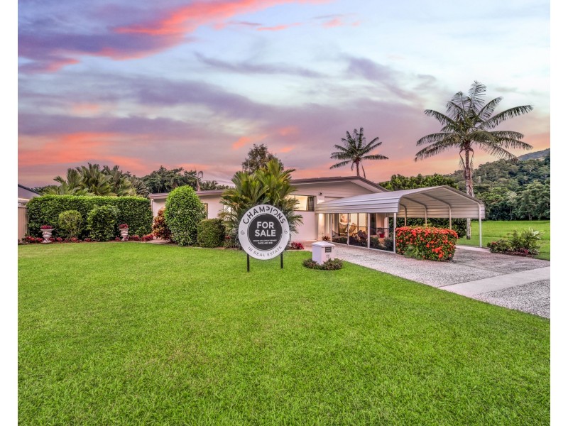 11 Pomona Avenue, Mooroobool QLD 4870