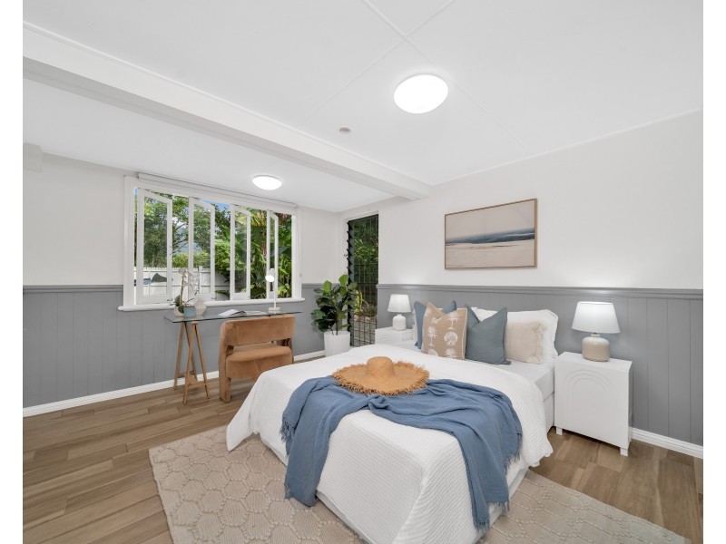 6 Fulton Close, Whitfield QLD 4870