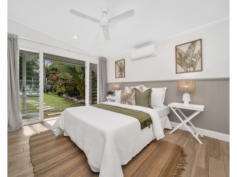 6 Fulton Close, Whitfield QLD 4870