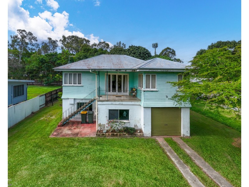 74 Hayward Street, Mooroobool QLD 4870