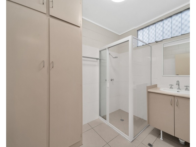 2/20 Brennan Street, Manunda QLD 4870