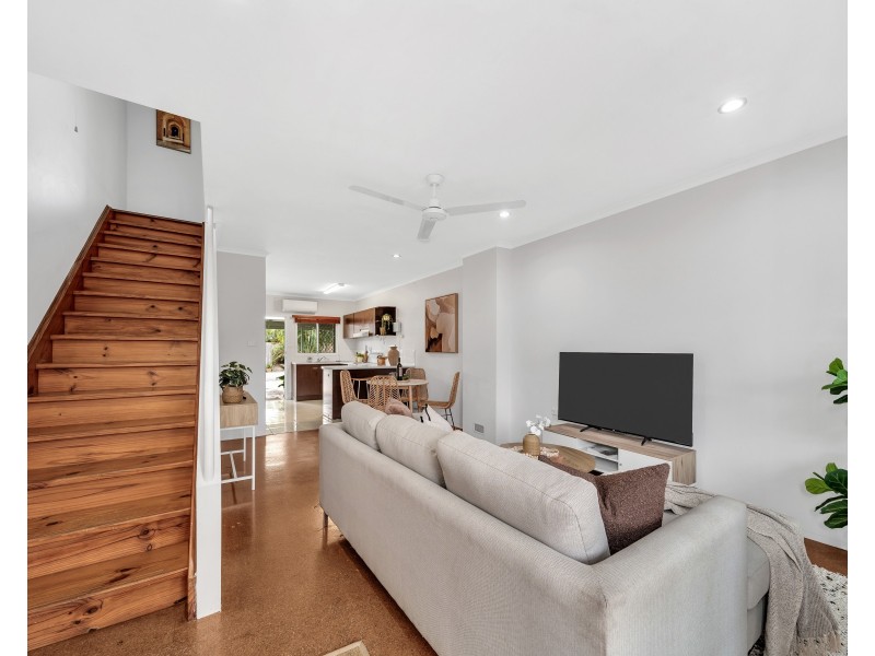 1/14 Springfield Crescent, Manoora QLD 4870