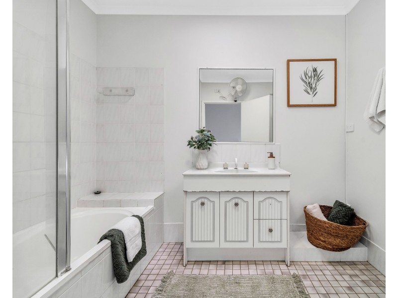 1/14 Springfield Crescent, Manoora QLD 4870