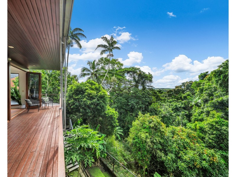 33 Megan Close, Freshwater QLD 4870