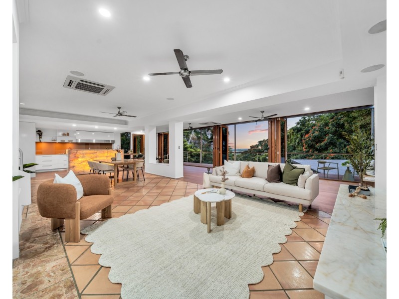 33 Megan Close, Freshwater QLD 4870