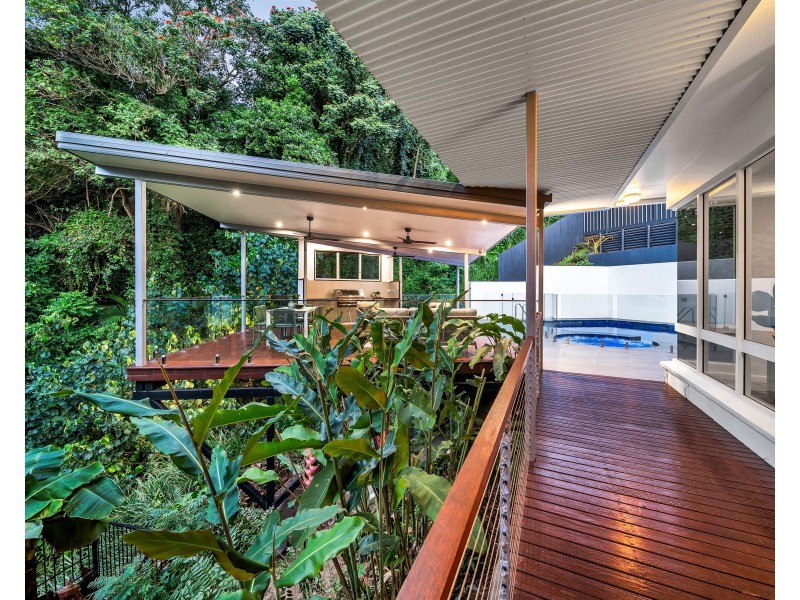 33 Megan Close, Freshwater QLD 4870