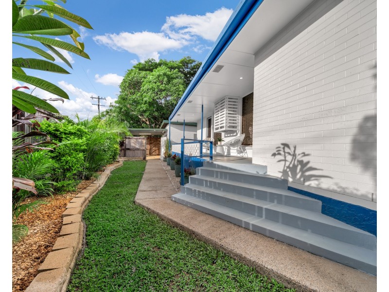 23 Henley Street, Earlville QLD 4870