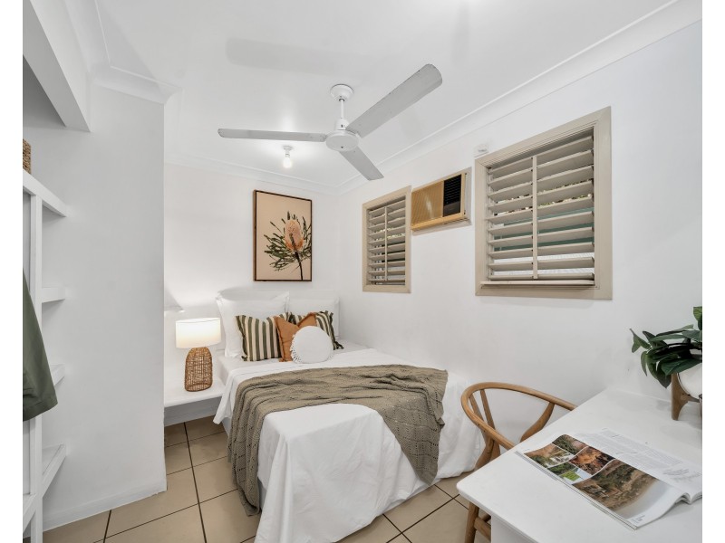 23 Henley Street, Earlville QLD 4870