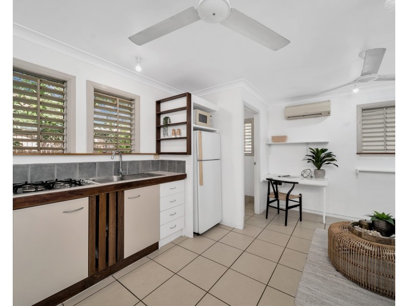 23 Henley Street, Earlville QLD 4870