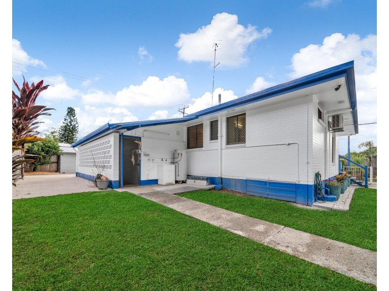 23 Henley Street, Earlville QLD 4870