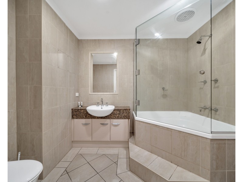 81/107 Esplanade, Cairns City QLD 4870