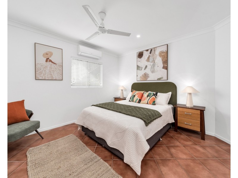 7 McFarlane Drive, Kanimbla QLD 4870