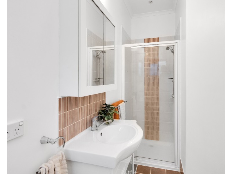 24 Jumna Close, Bentley Park QLD 4869