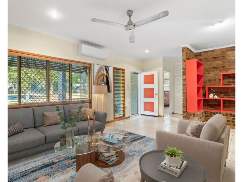 17 Fraser Close, Kanimbla QLD 4870