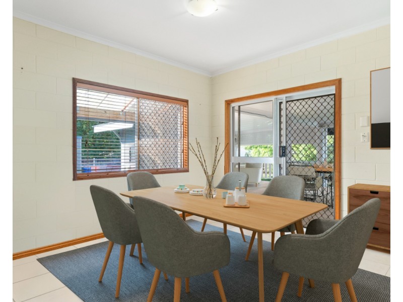 17 Fraser Close, Kanimbla QLD 4870