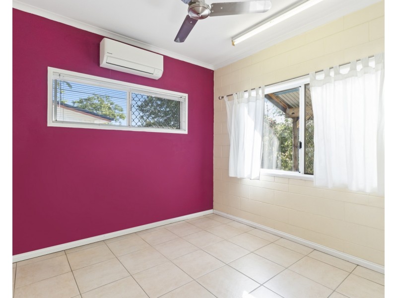 17 Fraser Close, Kanimbla QLD 4870