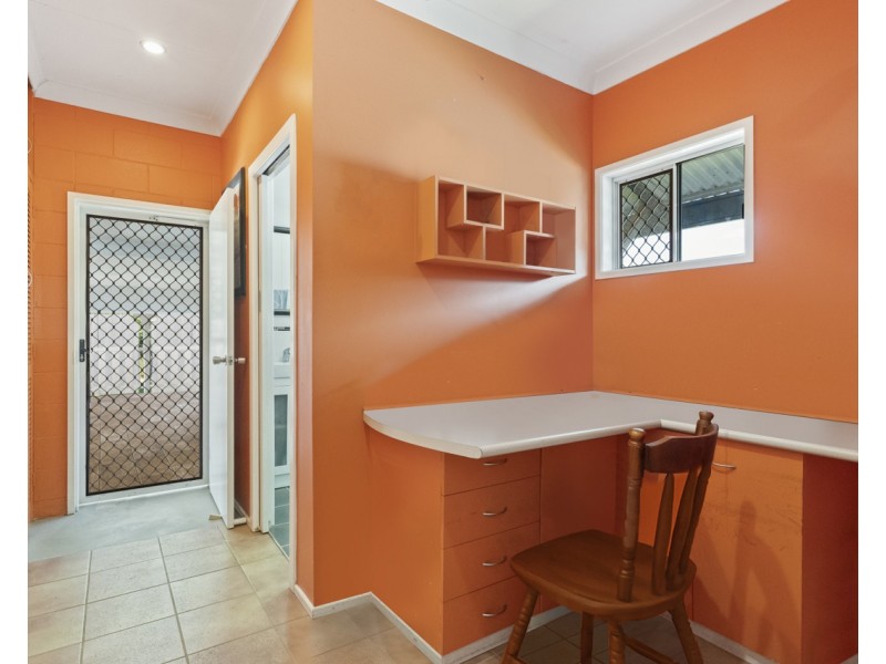 17 Fraser Close, Kanimbla QLD 4870