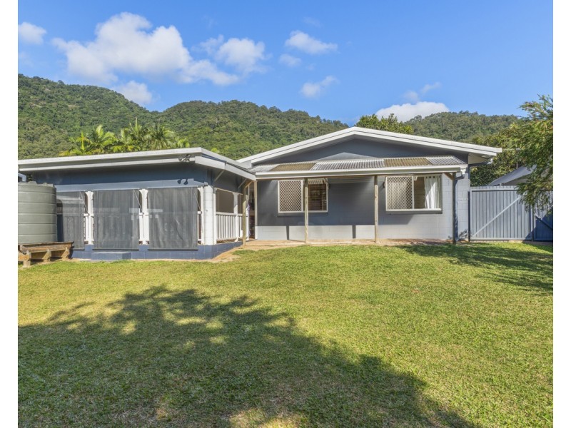 17 Fraser Close, Kanimbla QLD 4870