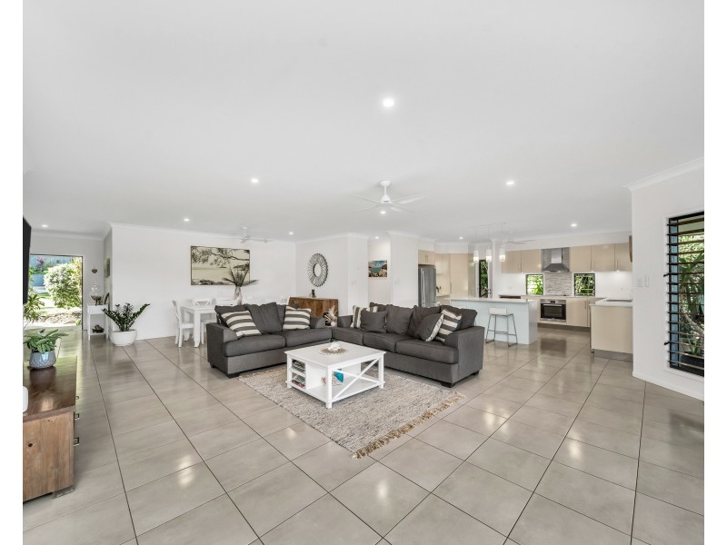 39 Propeller Court, Trinity Beach QLD 4879