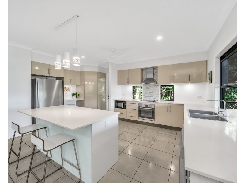 39 Propeller Court, Trinity Beach QLD 4879