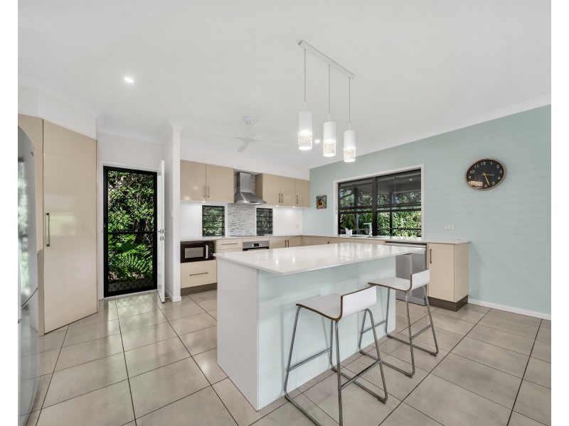 39 Propeller Court, Trinity Beach QLD 4879